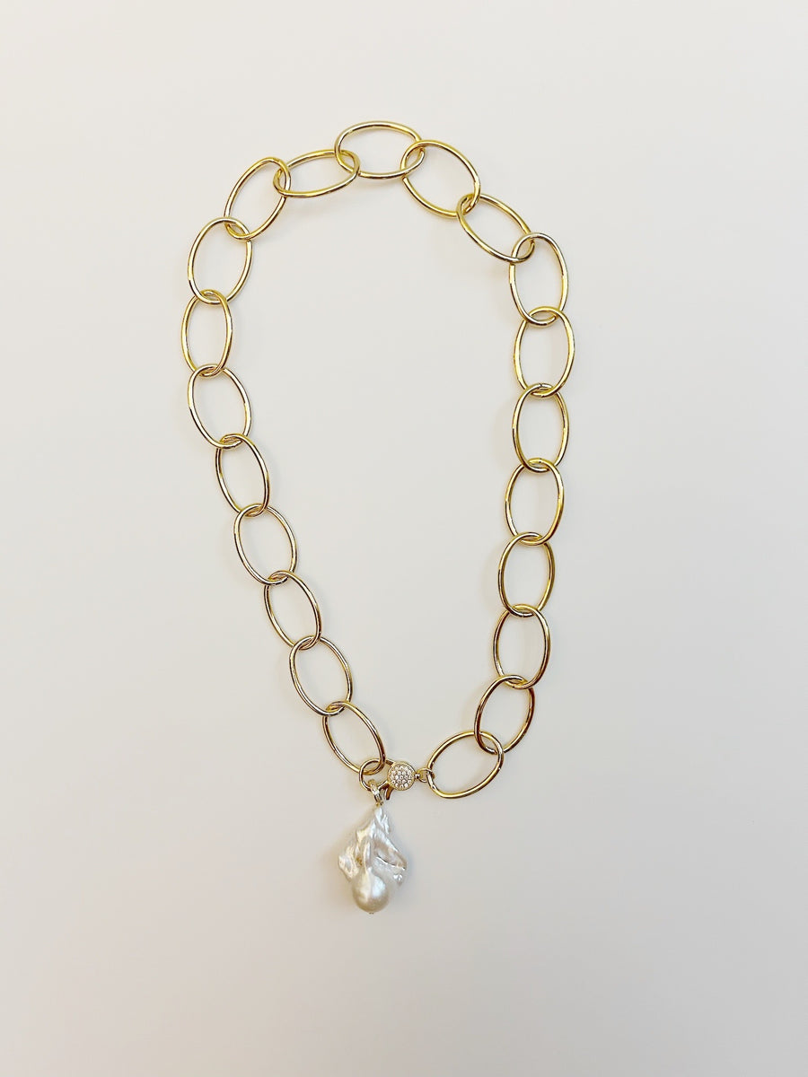 The Gigi Eternity Link Necklace with Pearl